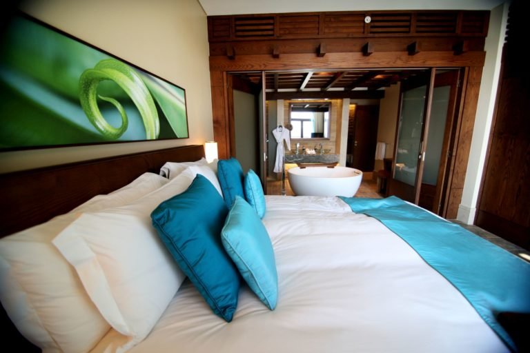Sofitel The Palm Dubai - Hotel Interior Design on Love That Design