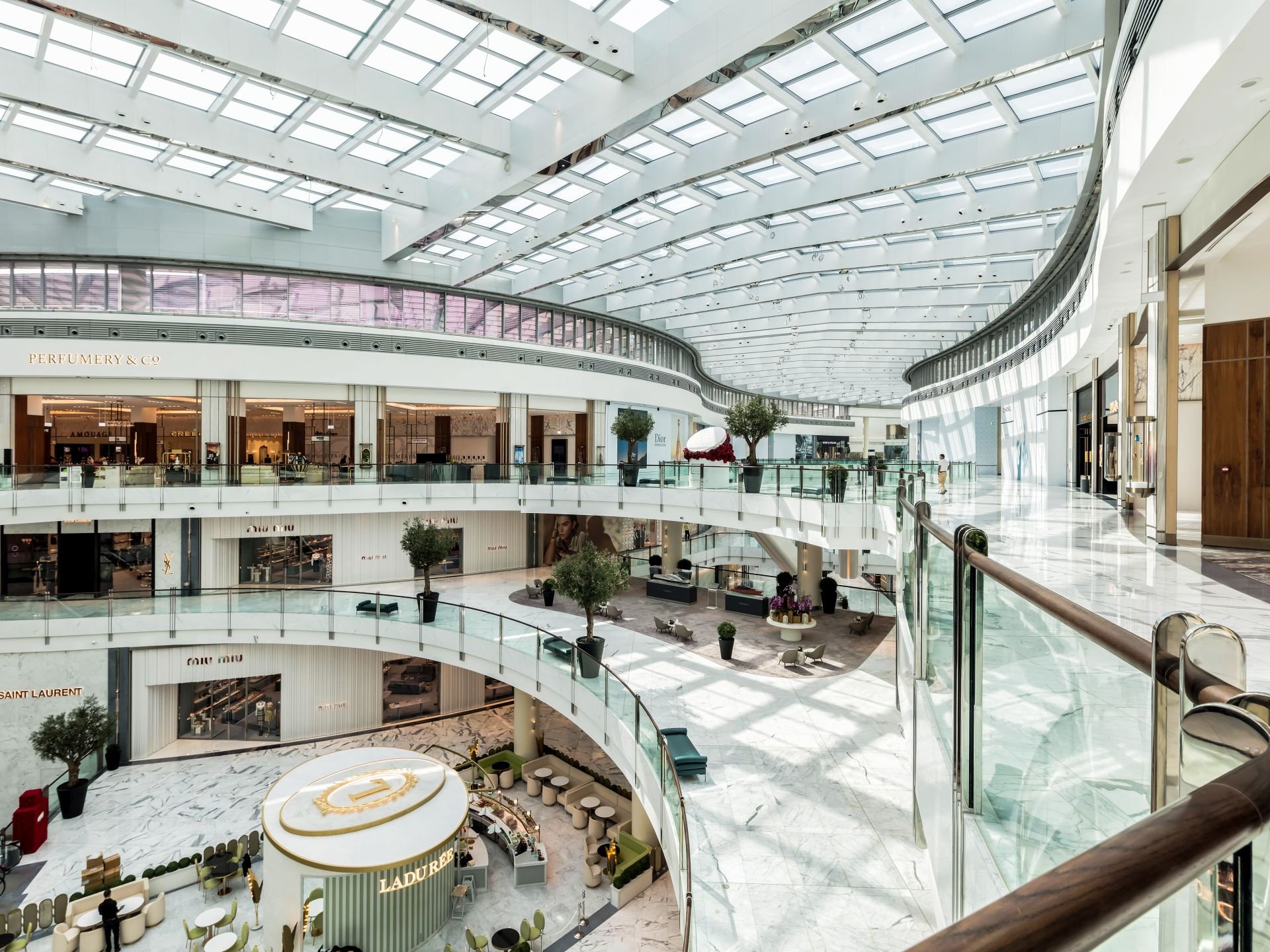 Fashion Avenue Expansion - The Dubai Mall, Dubai - Retail Store/Shop  Interior Design on Love That Design
