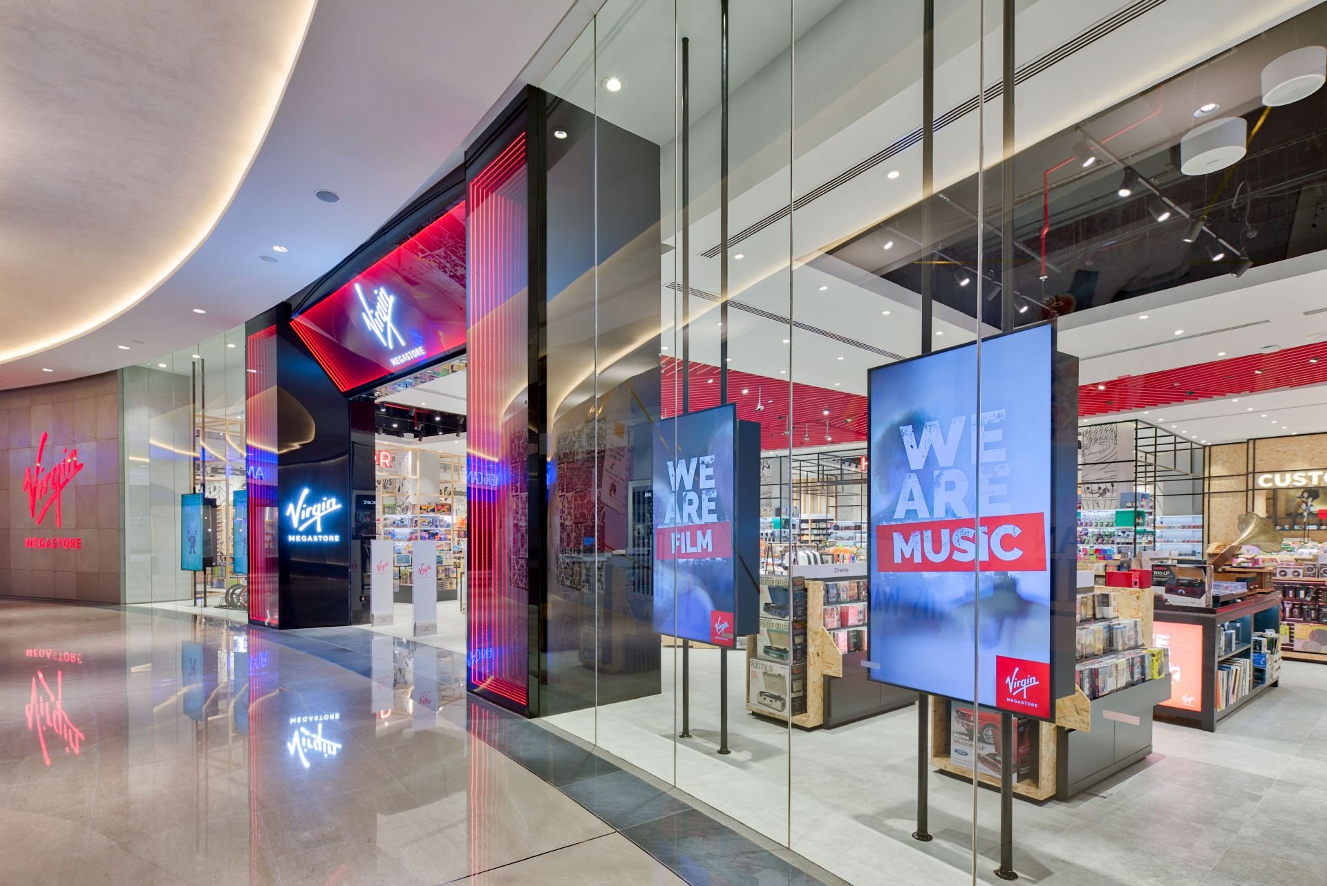 20180909 - Virgin MegaStore Dubai Mall - 19
