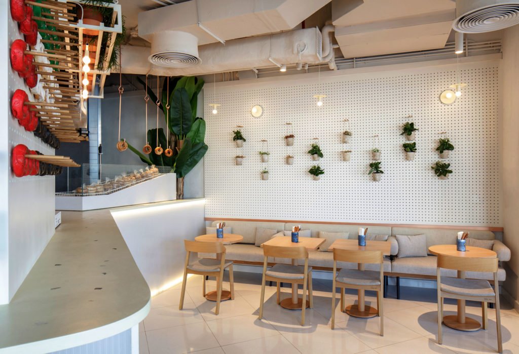 Bagel Yard, Dubai - Restaurant Interior Design On Love That Design