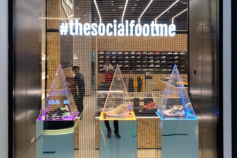 Love that design-Light ME-The Social Foot - Dubai Mall