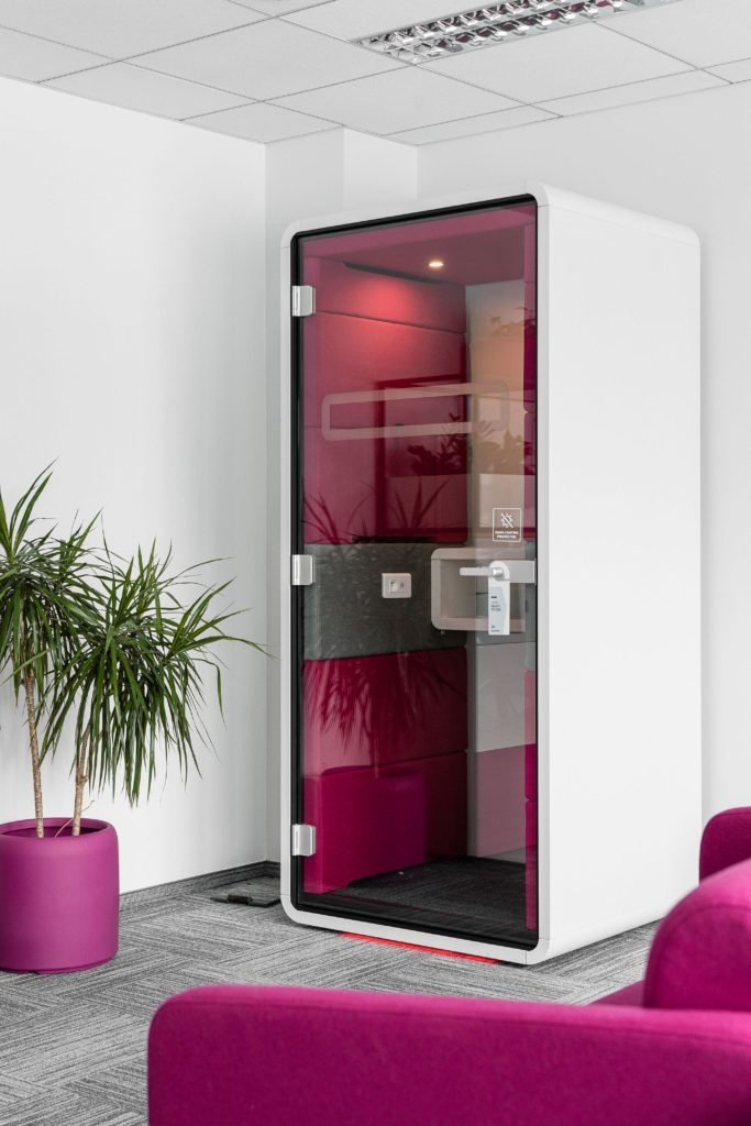 T-Mobile Office, Warsaw - Technology Interior Design on Love That