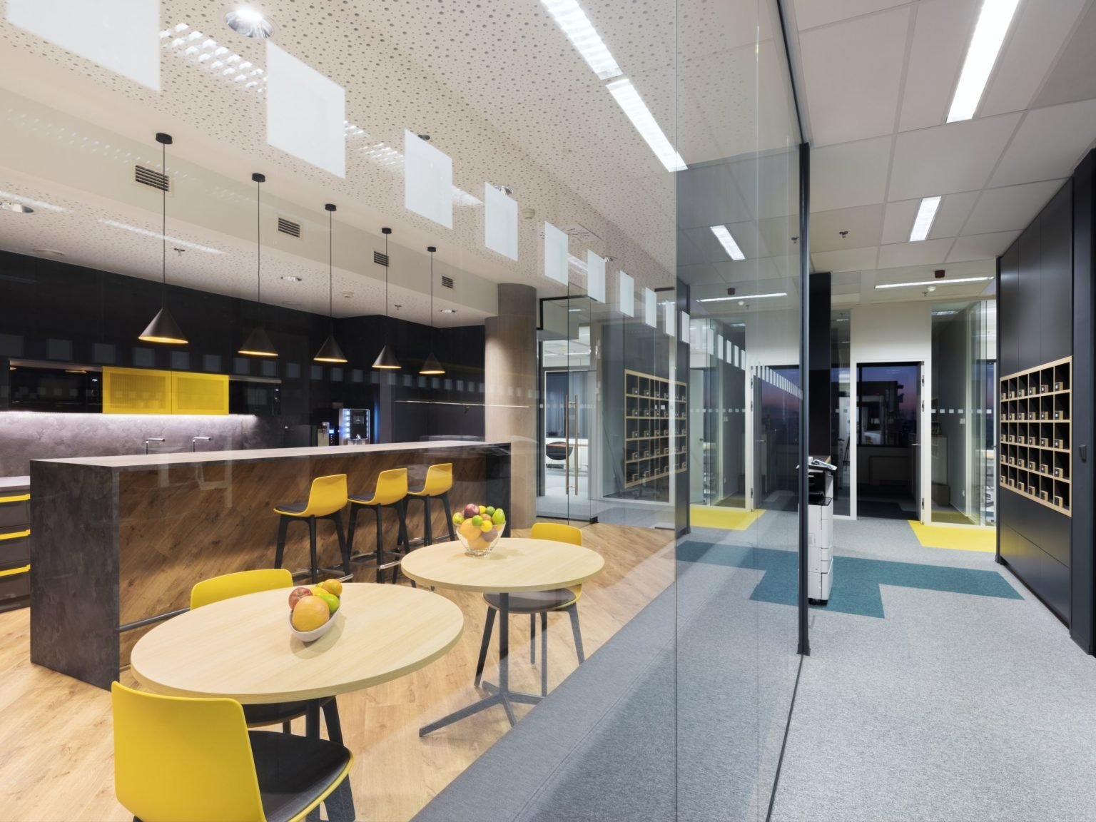 Parker Hannifin Office, Prague - Manufacturing Interior Design on Love ...