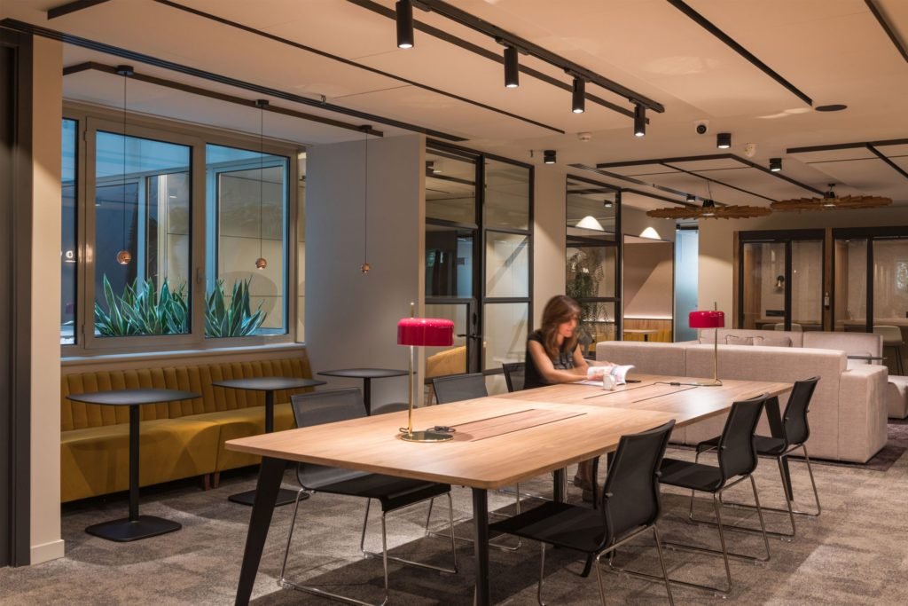 Gran Via Business & Meeting Center Coworking Office, Barcelona - Co ...