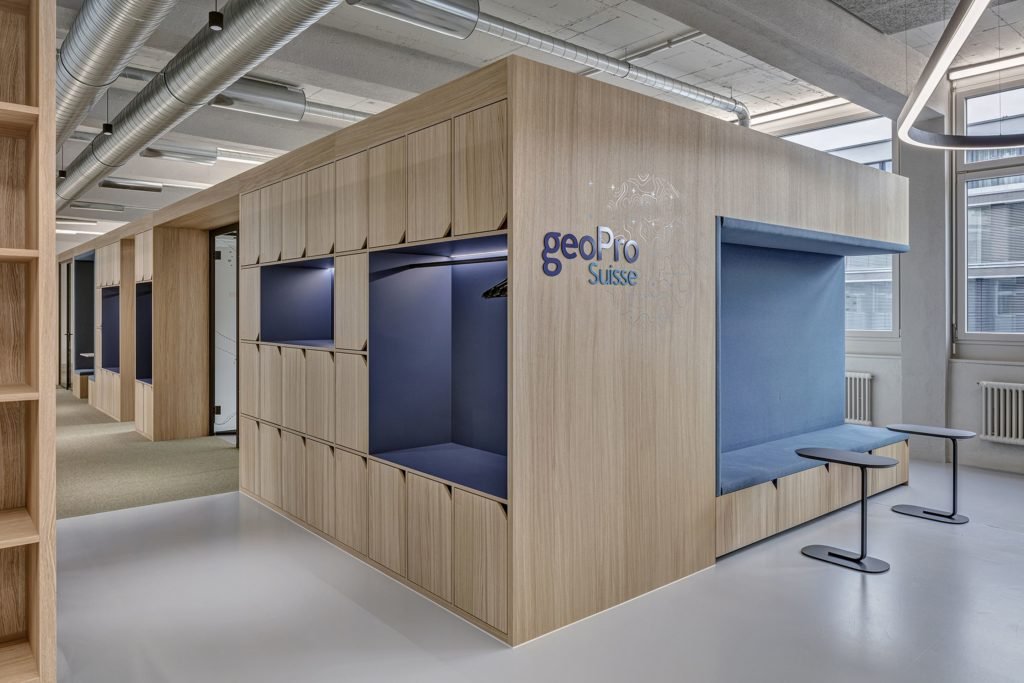 geoPro Suisse AG Office, Switzerland - Technology Interior Design on ...