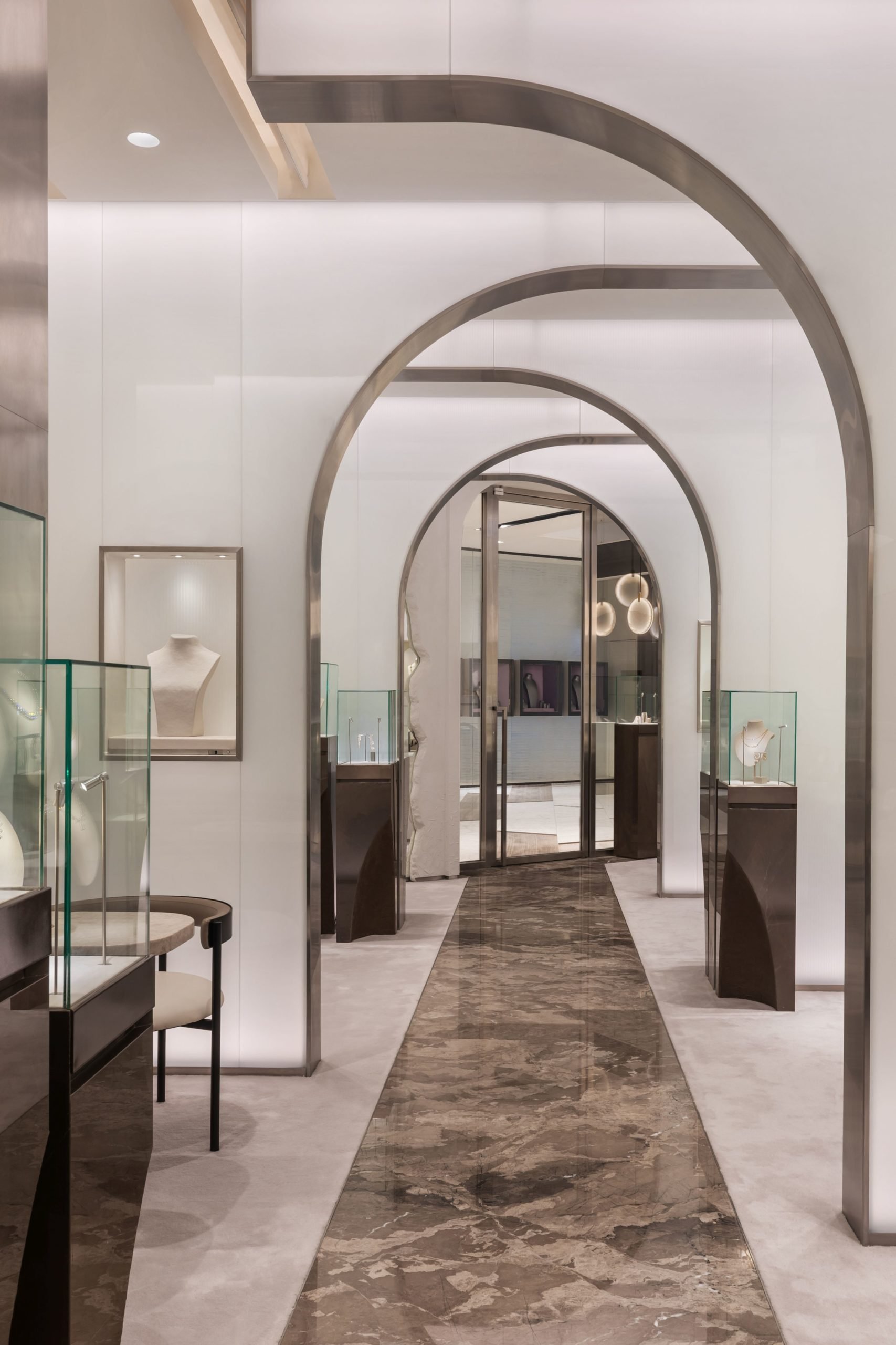 Asma Jewellery Store, Abu Dhabi - Retail Store/Shop Interior Design on ...