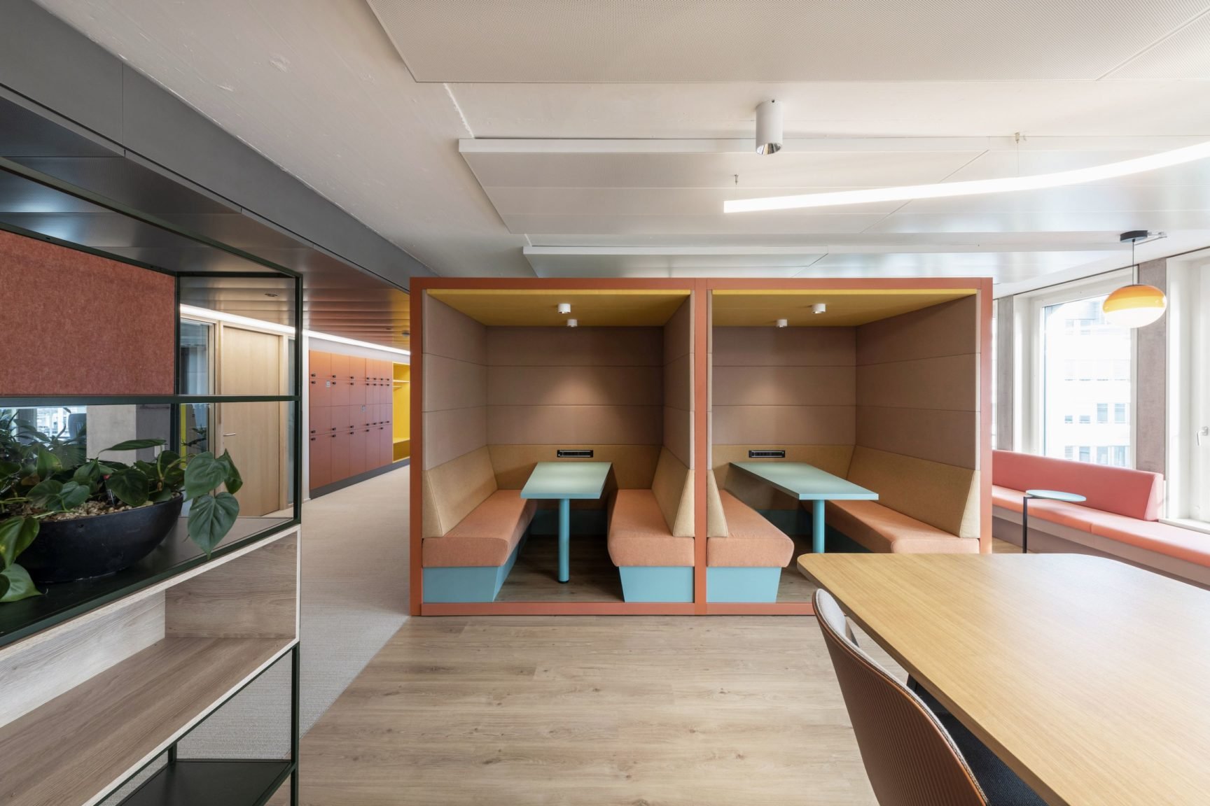 Eraneos Headquarters, Zurich - Technology Interior Design on Love That ...