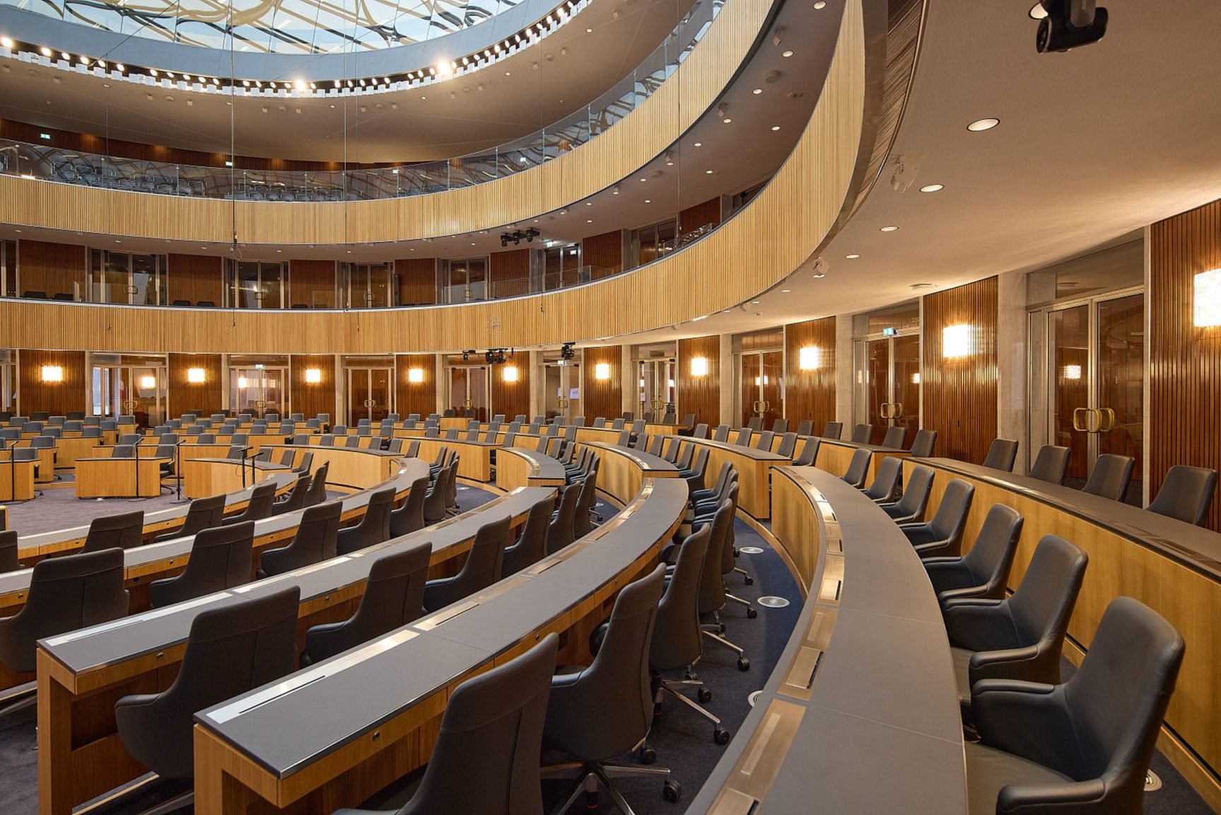 Austrian Parliament, Vienna - Government/Semi-Government Interior ...