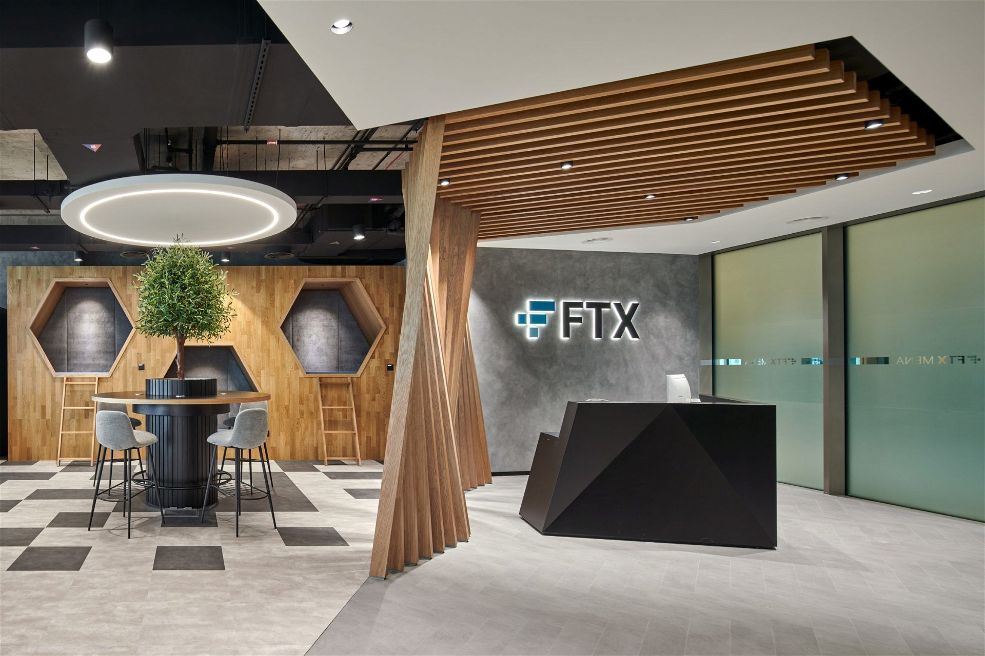 Love That Design FTX Office Dubai 2 Scaled 