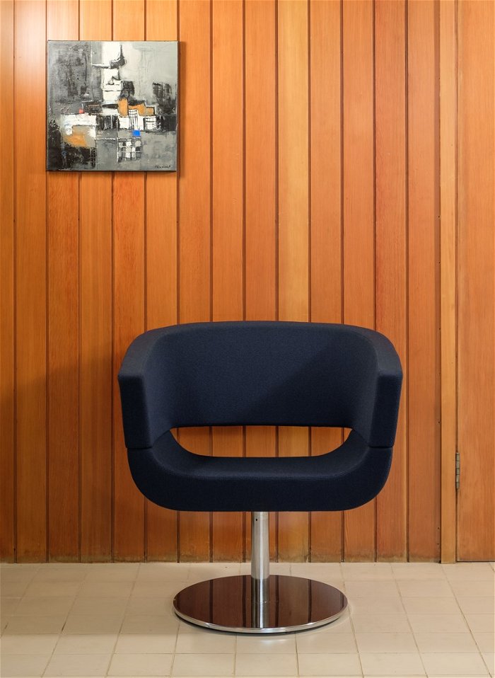 Lola Lounge chair on swivel pedestal base