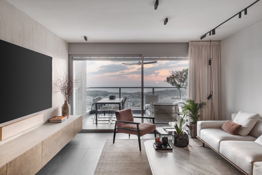 Balcony Apartment, Tel Aviv - Apartment Interior Design on Love That Design